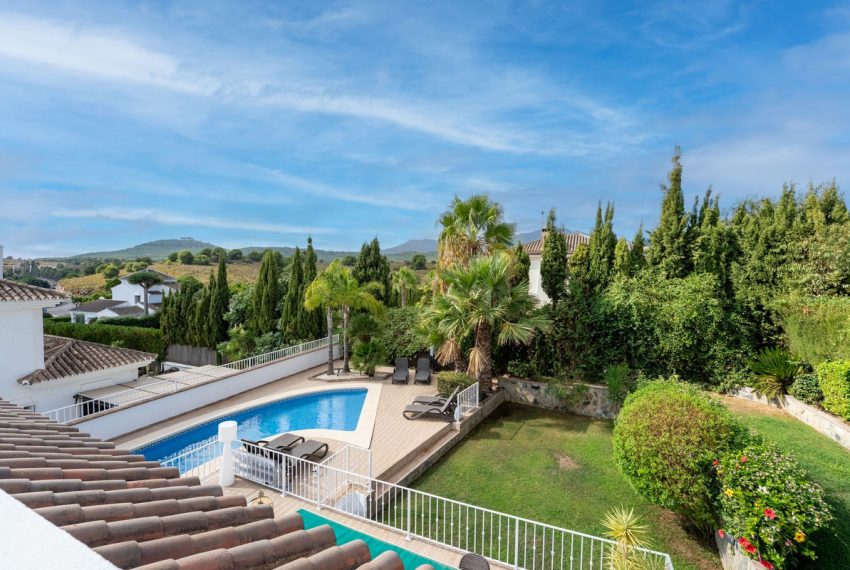 R5159266-Villa-For-Sale-Coin-Detached-4-Beds-223-Built-1