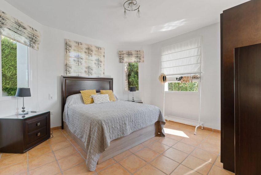 R5159266-Villa-For-Sale-Coin-Detached-4-Beds-223-Built-11