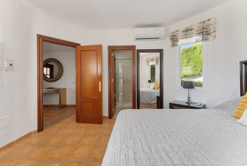 R5159266-Villa-For-Sale-Coin-Detached-4-Beds-223-Built-12
