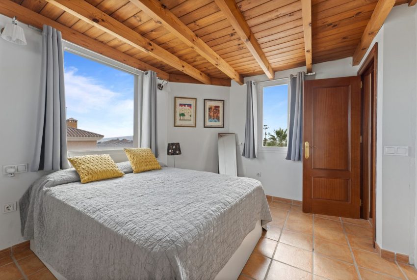 R5159266-Villa-For-Sale-Coin-Detached-4-Beds-223-Built-16
