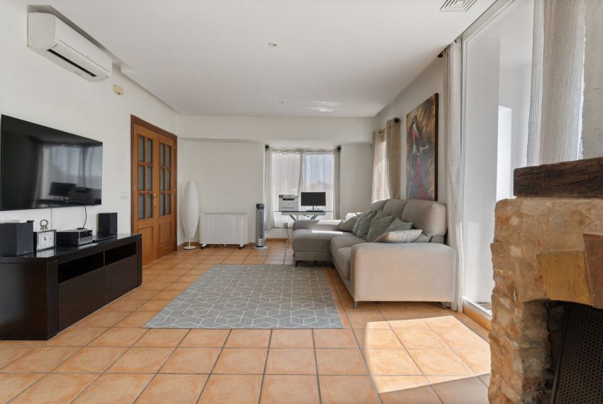 R5159266-Villa-For-Sale-Coin-Detached-4-Beds-223-Built-6
