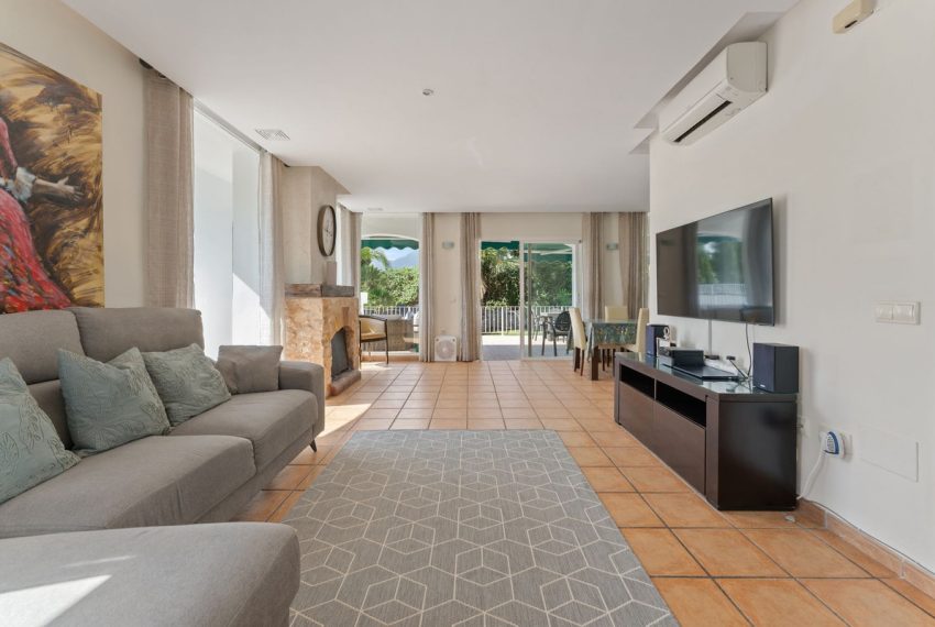 R5159266-Villa-For-Sale-Coin-Detached-4-Beds-223-Built-8