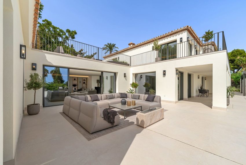 R5159374-Villa-For-Sale-The-Golden-Mile-Detached-5-Beds-734-Built-3