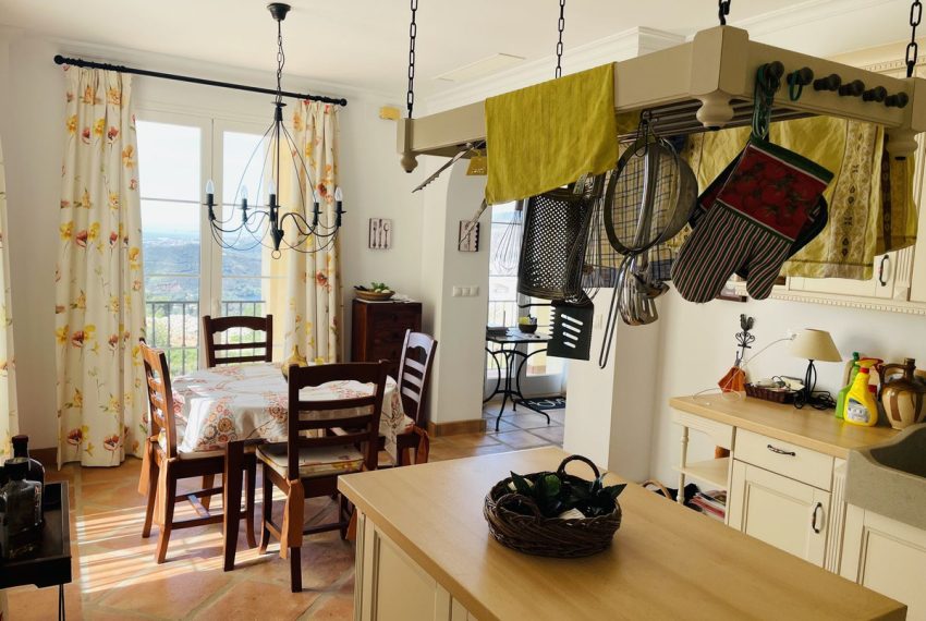 R5159485-Villa-For-Sale-Istan-Detached-2-Beds-203-Built-8