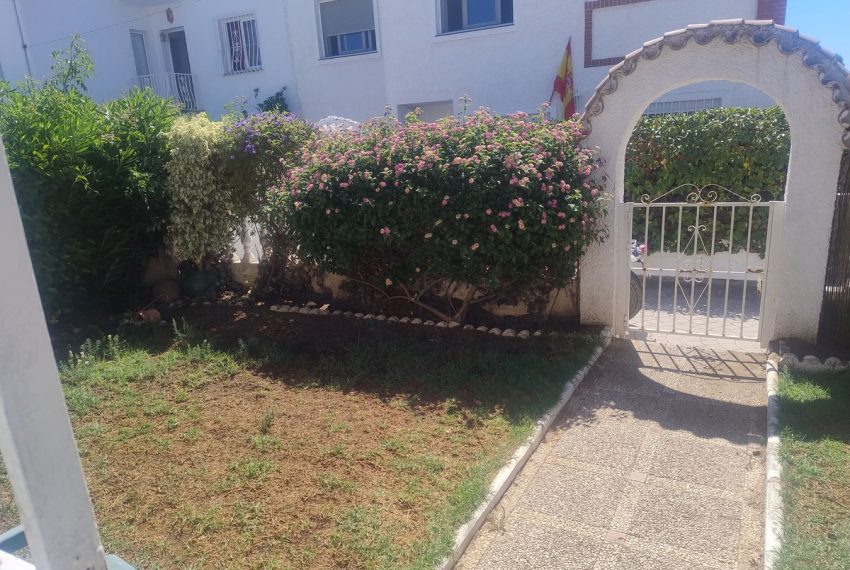 R5159545-Villa-For-Sale-Calahonda-Semi-Detached-4-Beds-100-Built-1