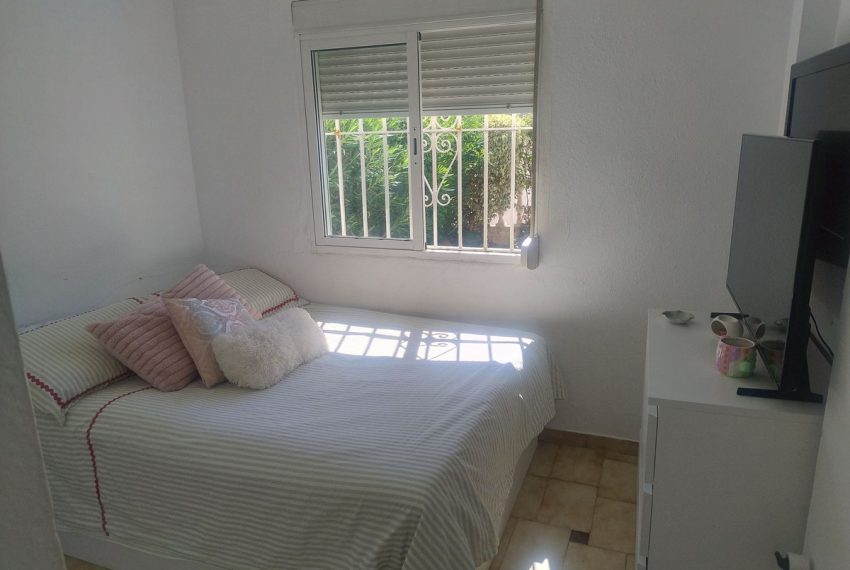 R5159545-Villa-For-Sale-Calahonda-Semi-Detached-4-Beds-100-Built-12