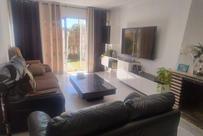 R5159545-Villa-For-Sale-Calahonda-Semi-Detached-4-Beds-100-Built-16