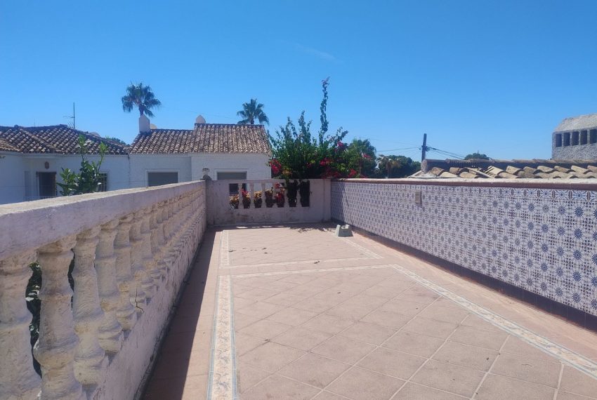 R5159545-Villa-For-Sale-Calahonda-Semi-Detached-4-Beds-100-Built-8