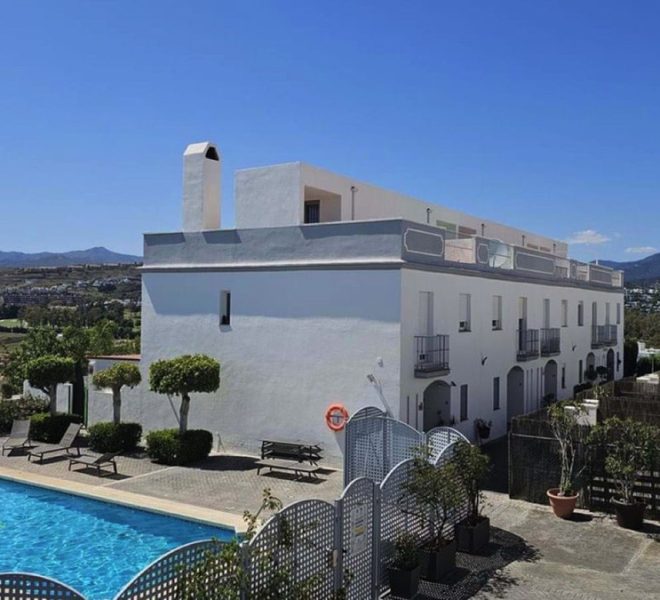 R5159662-Image 1-Terraced - 3 Beds - 240 Built