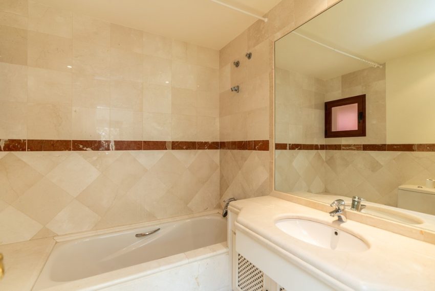R5159731-Apartment-For-Sale-Marbella-Penthouse-3-Beds-143-Built-13