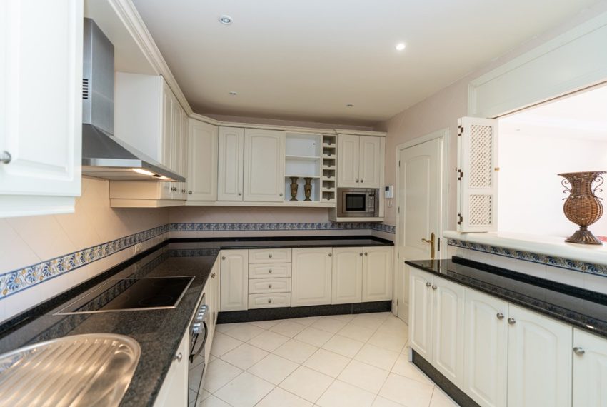 R5159731-Apartment-For-Sale-Marbella-Penthouse-3-Beds-143-Built-5