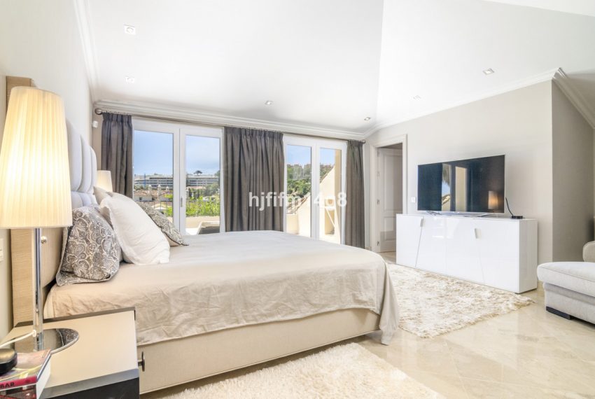 R5159743-Apartment-For-Sale-Nueva-Andalucia-Penthouse-Duplex-3-Beds-201-Built-9