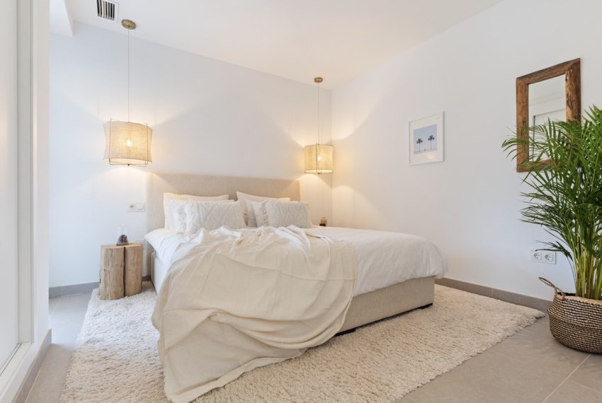 R5159770-Villa-For-Sale-Estepona-Detached-6-Beds-352-Built-13