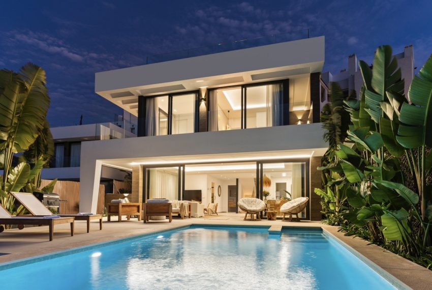 R5159770-Villa-For-Sale-Estepona-Detached-6-Beds-352-Built-4