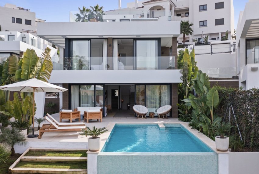 R5159770-Villa-For-Sale-Estepona-Detached-6-Beds-352-Built-8