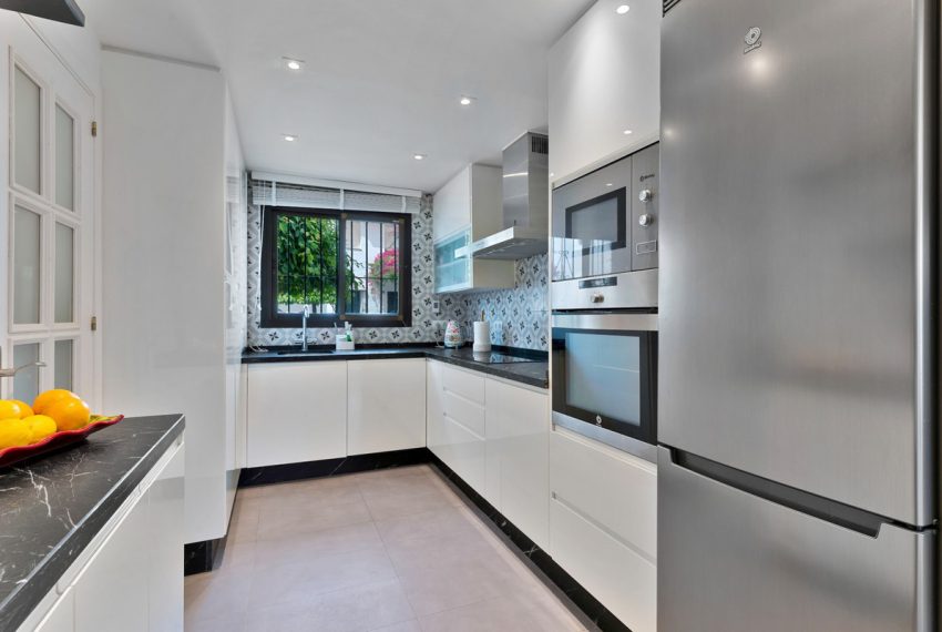 R5159788-Townhouse-For-Sale-San-Pedro-de-Alcantara-Terraced-4-Beds-239-Built-8