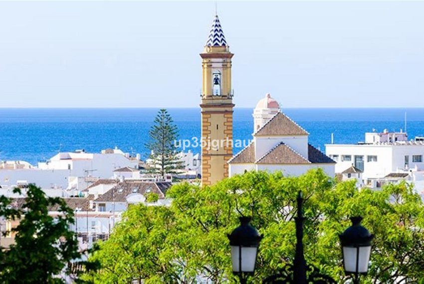 R5160196-Villa-For-Sale-Estepona-Detached-5-Beds-344-Built-1