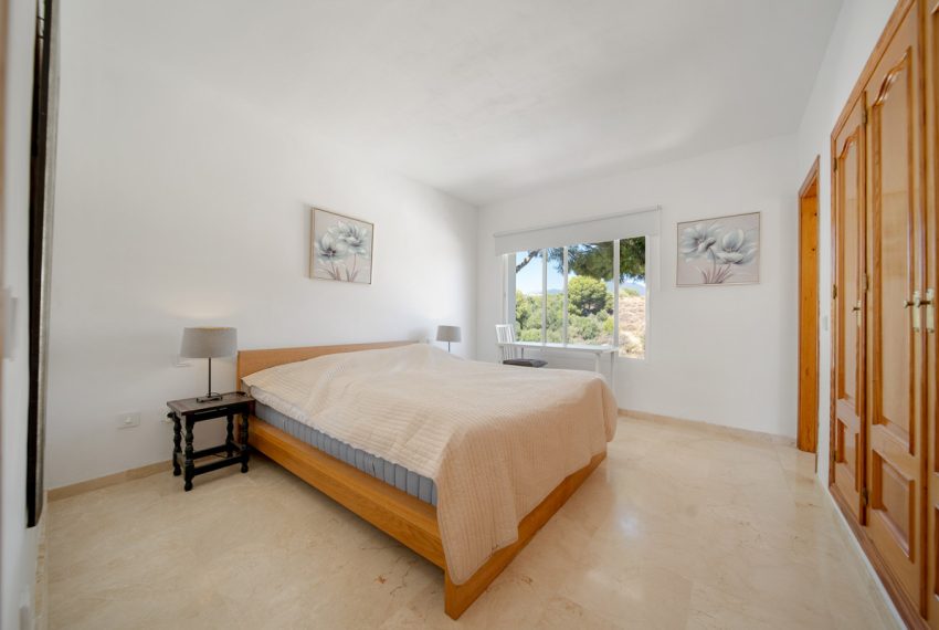 R5160301-Apartment-For-Sale-Nueva-Andalucia-Penthouse-Duplex-3-Beds-216-Built-16