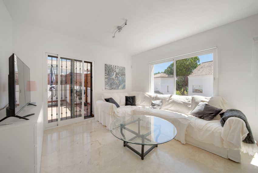 R5160301-Apartment-For-Sale-Nueva-Andalucia-Penthouse-Duplex-3-Beds-216-Built-4