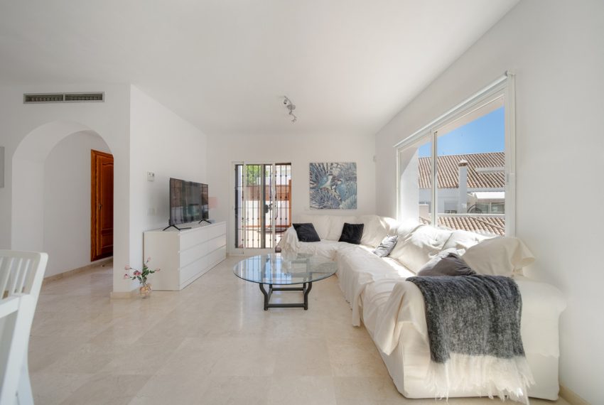 R5160301-Apartment-For-Sale-Nueva-Andalucia-Penthouse-Duplex-3-Beds-216-Built-8