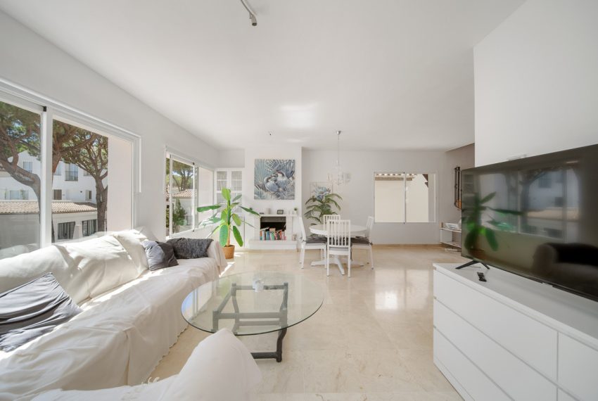 R5160301-Apartment-For-Sale-Nueva-Andalucia-Penthouse-Duplex-3-Beds-216-Built
