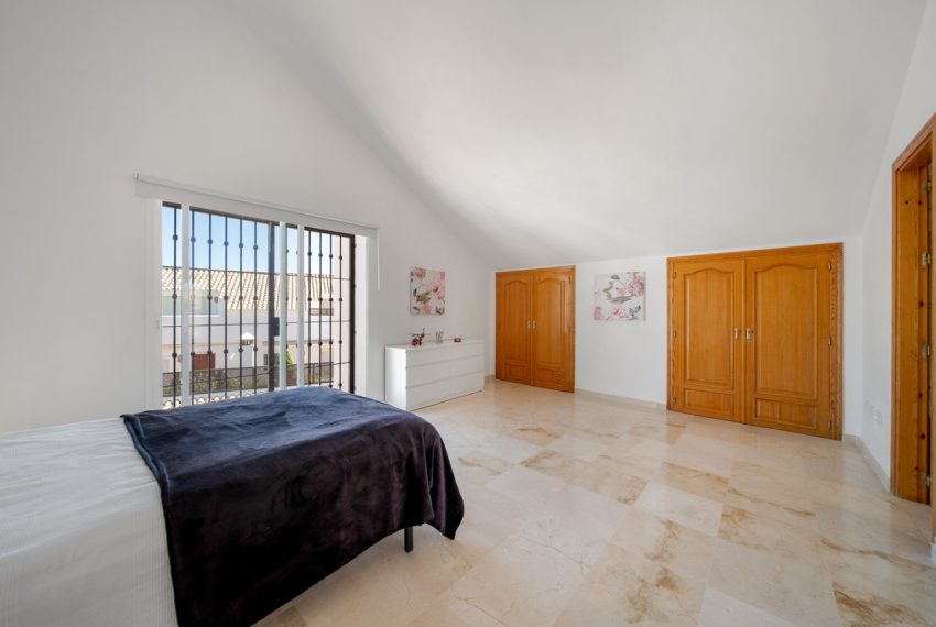 R5160301-Apartment-For-Sale-Nueva-Andalucia-Penthouse-Duplex-3-Beds-216-Built-9
