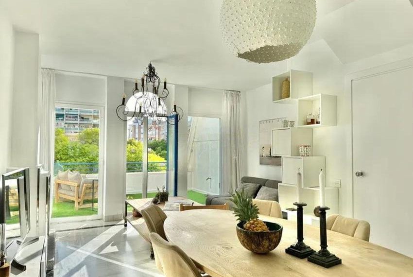 R5160826-Apartment-For-Sale-The-Golden-Mile-Middle-Floor-2-Beds-125-Built-1