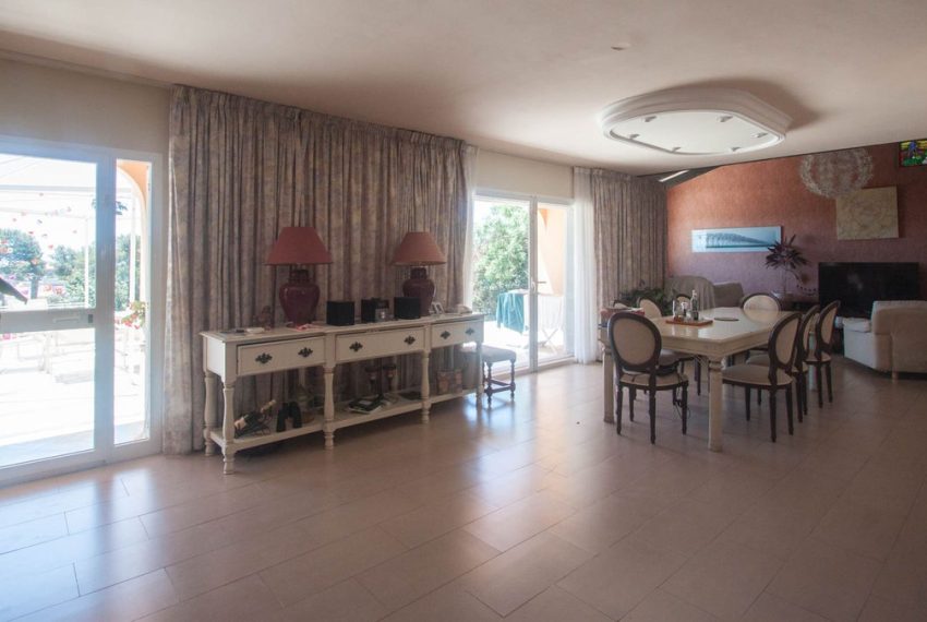 R5160958-Villa-For-Sale-Estepona-Detached-4-Beds-340-Built-6