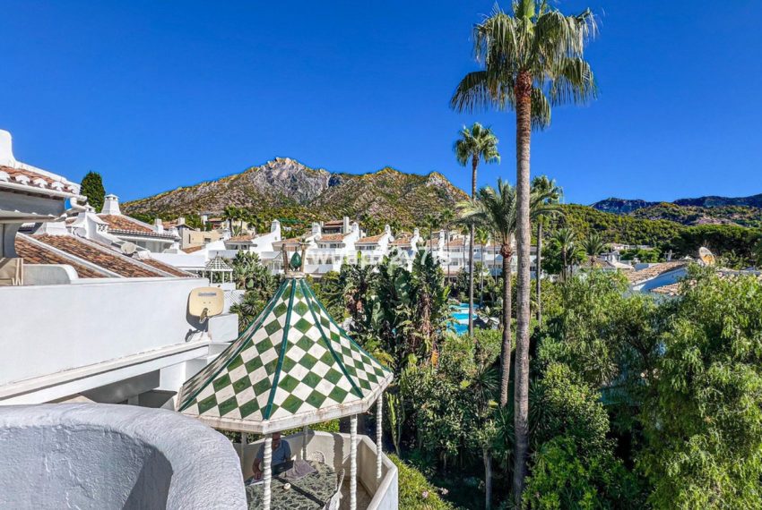 R5161258-Townhouse-For-Sale-Sierra-Blanca-Semi-Detached-4-Beds-245-Built-2