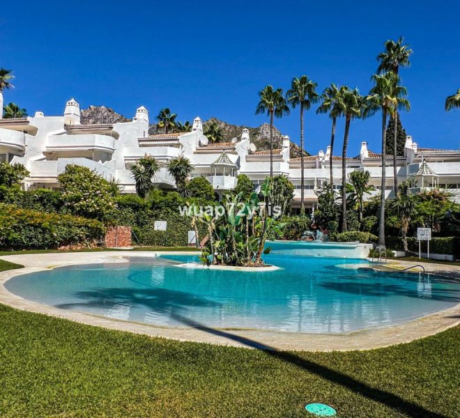 R5161258-Image 1-Semi Detached - 4 Beds - 245 Built