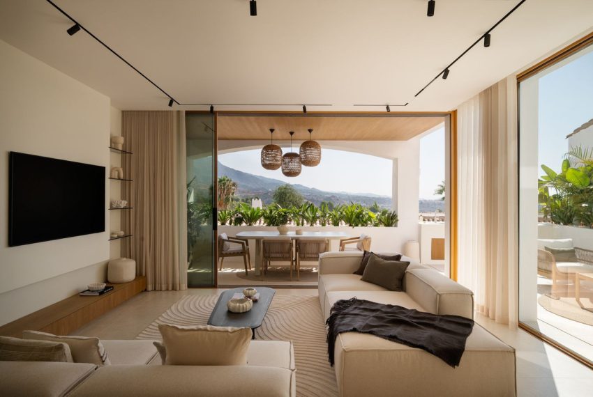 R5161279-Townhouse-For-Sale-Nueva-Andalucia-Terraced-4-Beds-160-Built-1