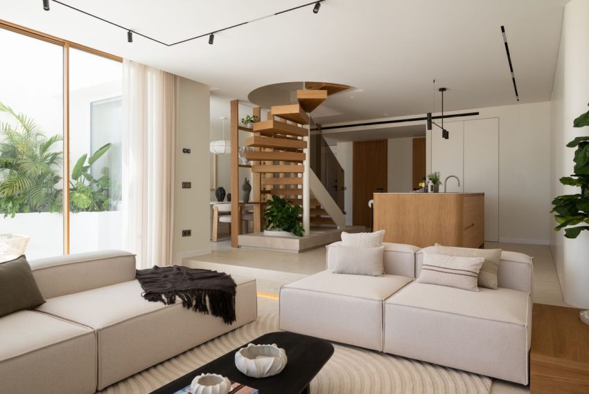 R5161279-Townhouse-For-Sale-Nueva-Andalucia-Terraced-4-Beds-160-Built-2