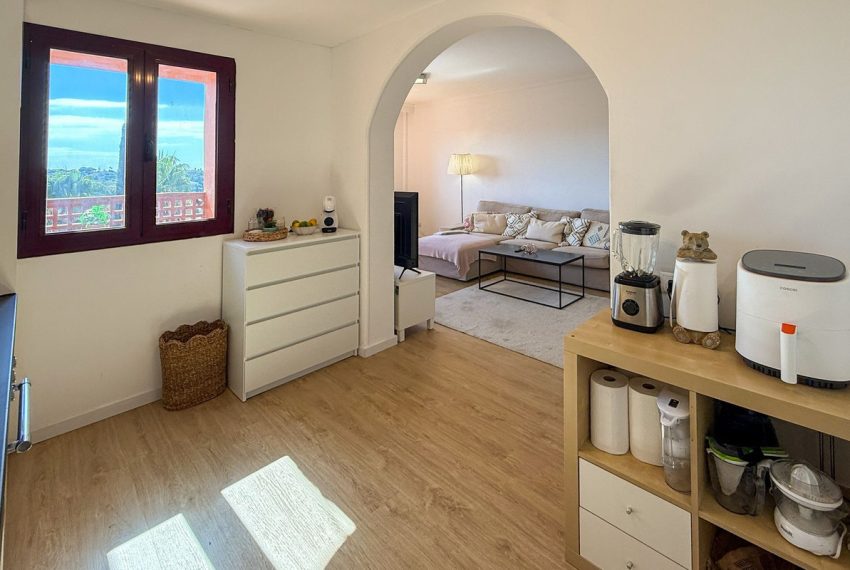 R5161393-Apartment-For-Sale-El-Paraiso-Penthouse-1-Beds-60-Built-18