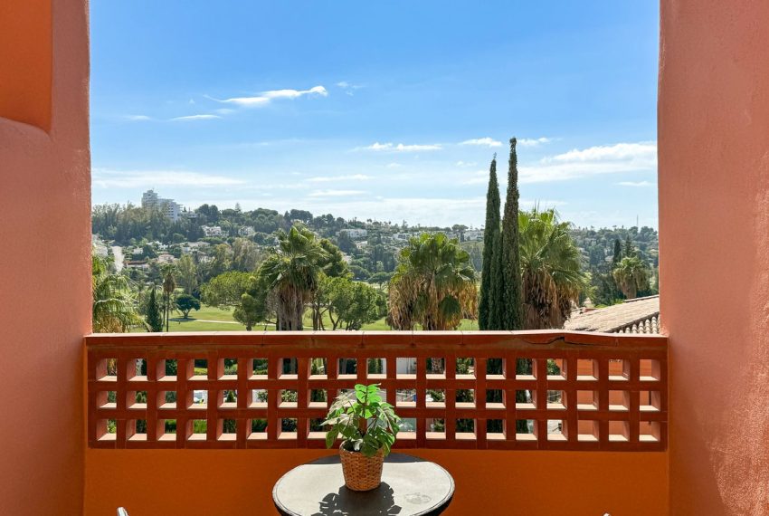 R5161393-Apartment-For-Sale-El-Paraiso-Penthouse-1-Beds-60-Built