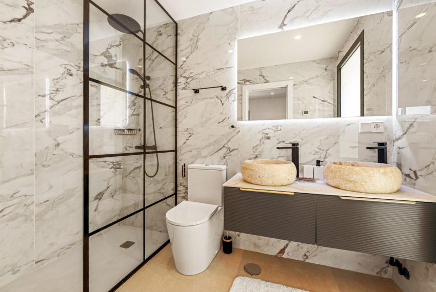 R5161495-Villa-For-Sale-Nueva-Andalucia-Detached-4-Beds-280-Built-8