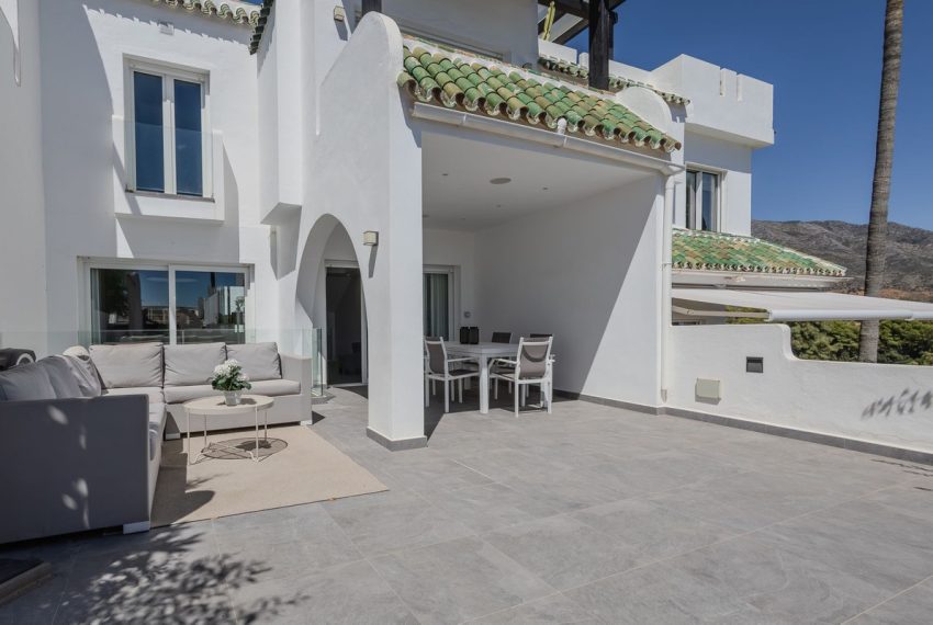 R5162116-Townhouse-For-Sale-Nueva-Andalucia-Terraced-4-Beds-202-Built-12