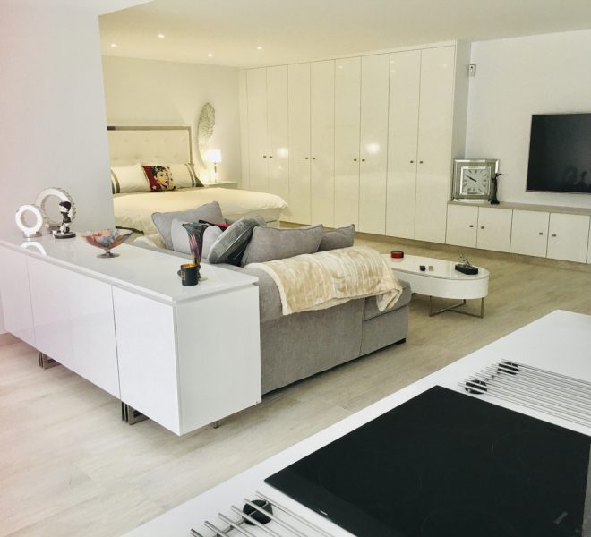 R5162131-Image 1-Detached - 5 Beds - 322 Built