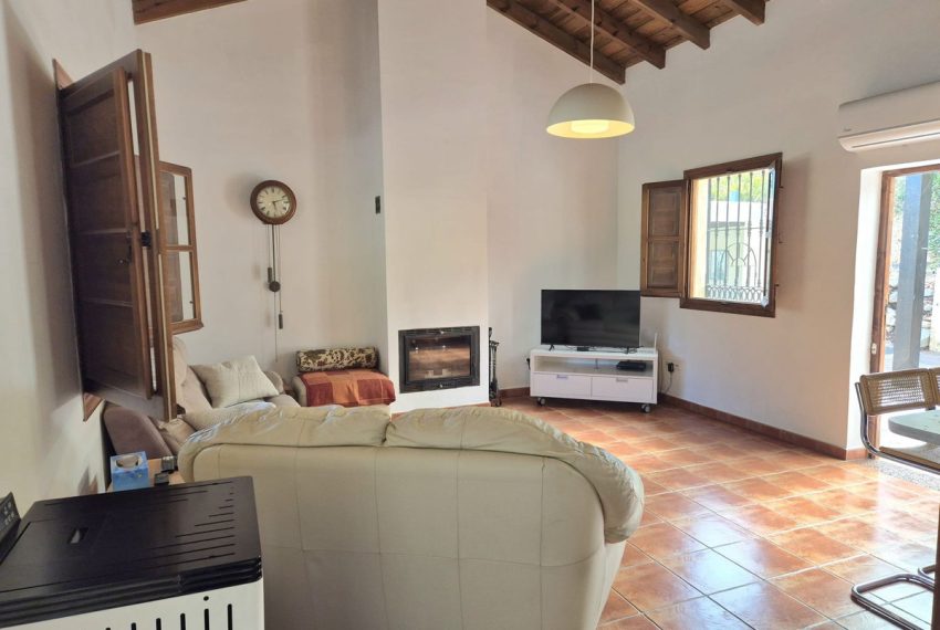 R5162245-Villa-For-Sale-Coin-Detached-2-Beds-115-Built-3