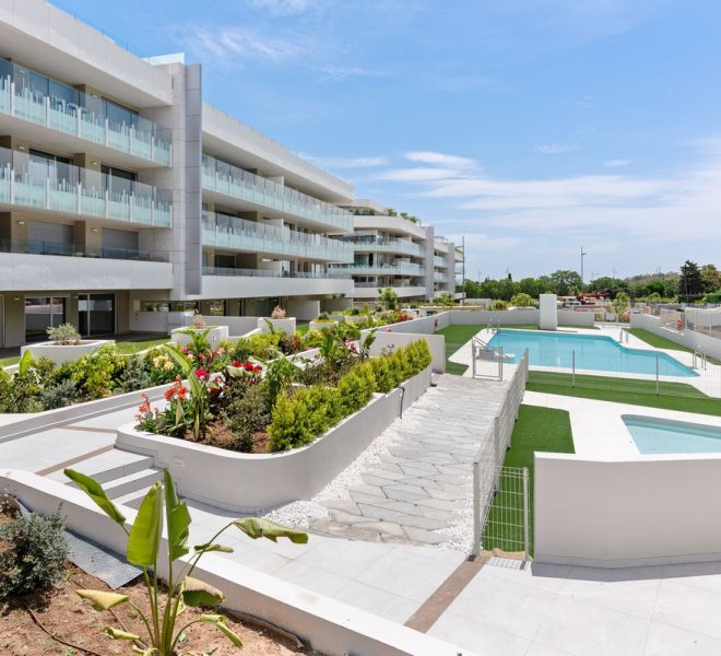 R5162254-Image 1-Middle Floor - 3 Beds - 118 Built