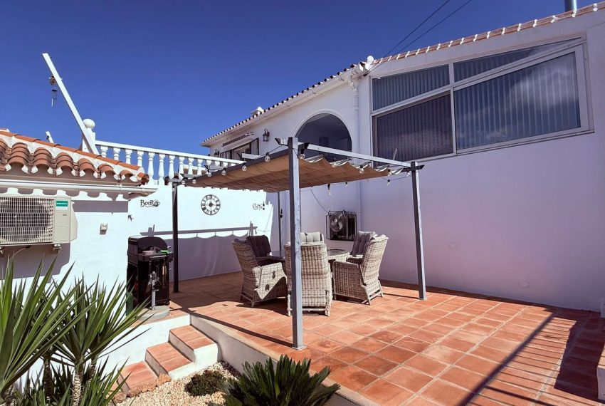 R5162377-Villa-For-Sale-Coin-Detached-7-Beds-327-Built-2
