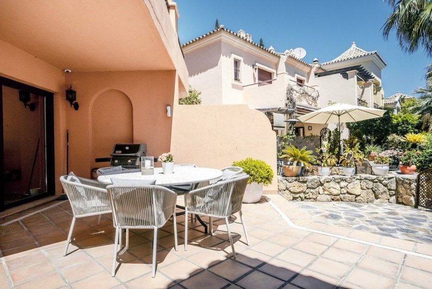 R5162563-Villa-For-Sale-The-Golden-Mile-Semi-Detached-4-Beds-263-Built-3
