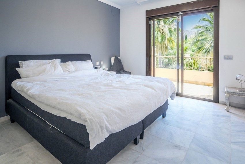 R5162563-Villa-For-Sale-The-Golden-Mile-Semi-Detached-4-Beds-263-Built-7