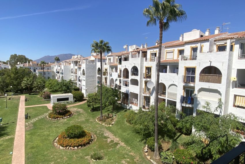 R5162578-Apartment-For-Sale-Diana-Park-Penthouse-2-Beds-90-Built
