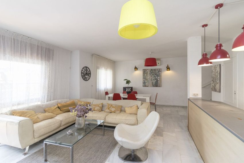 R5163466-Villa-For-Sale-El-Rosario-Detached-4-Beds-267-Built-1