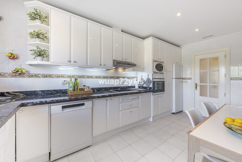 R5163778-Apartment-For-Sale-Estepona-Penthouse-2-Beds-133-Built-17