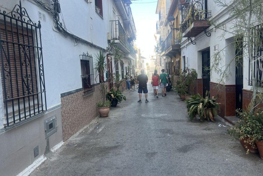 R5164036-Townhouse-For-Sale-Marbella-Terraced-6-Beds-221-Built-1