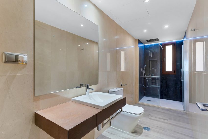 R5164378-Apartment-For-Sale-Nueva-Andalucia-Penthouse-3-Beds-202-Built-3