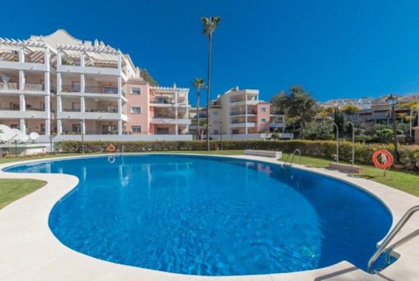 R5164501-Apartment-For-Sale-Nueva-Andalucia-Middle-Floor-2-Beds-110-Built