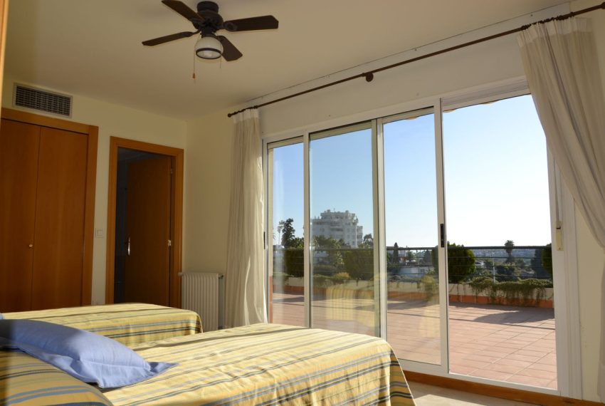 R5164726-Apartment-For-Sale-Guadalmina-Alta-Penthouse-Duplex-4-Beds-220-Built-4