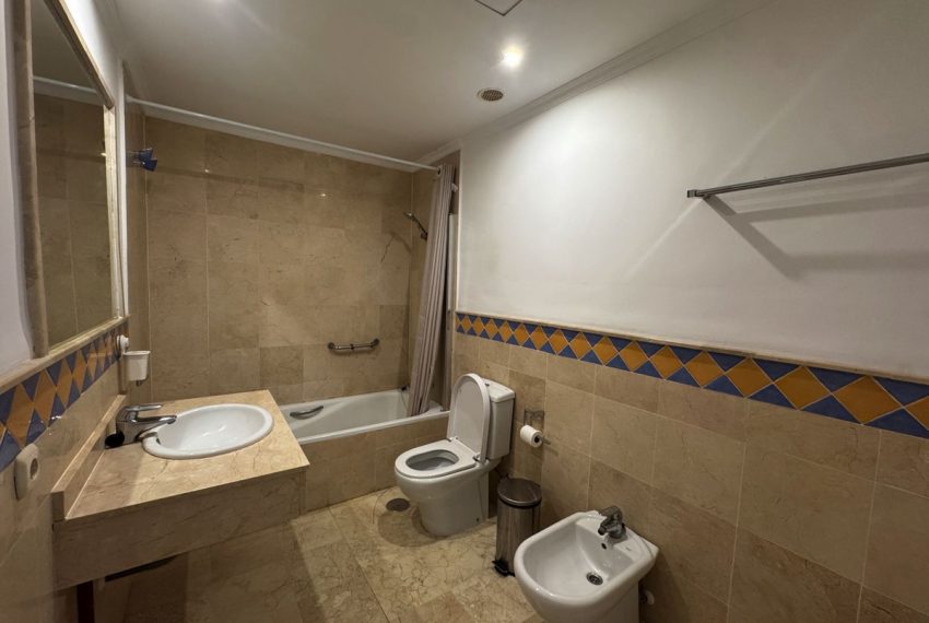 R5164759-Apartment-For-Sale-Las-Brisas-Middle-Floor-2-Beds-115-Built-19